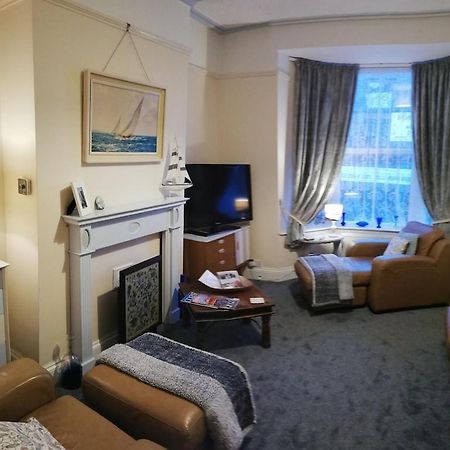 A Summer Place - Spacious Maisonette, Central Whitby, Sleeps 4, Close To Amenities Appartement Buitenkant foto
