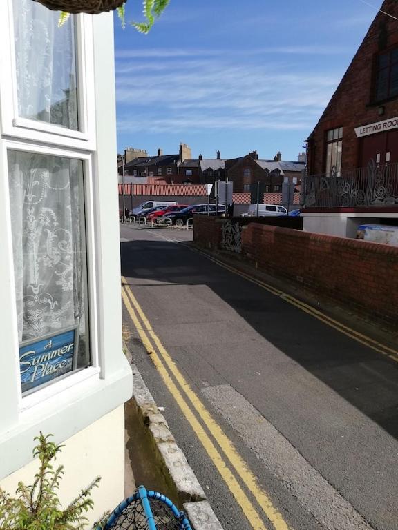 A Summer Place - Spacious Maisonette, Central Whitby, Sleeps 4, Close To Amenities Appartement Buitenkant foto