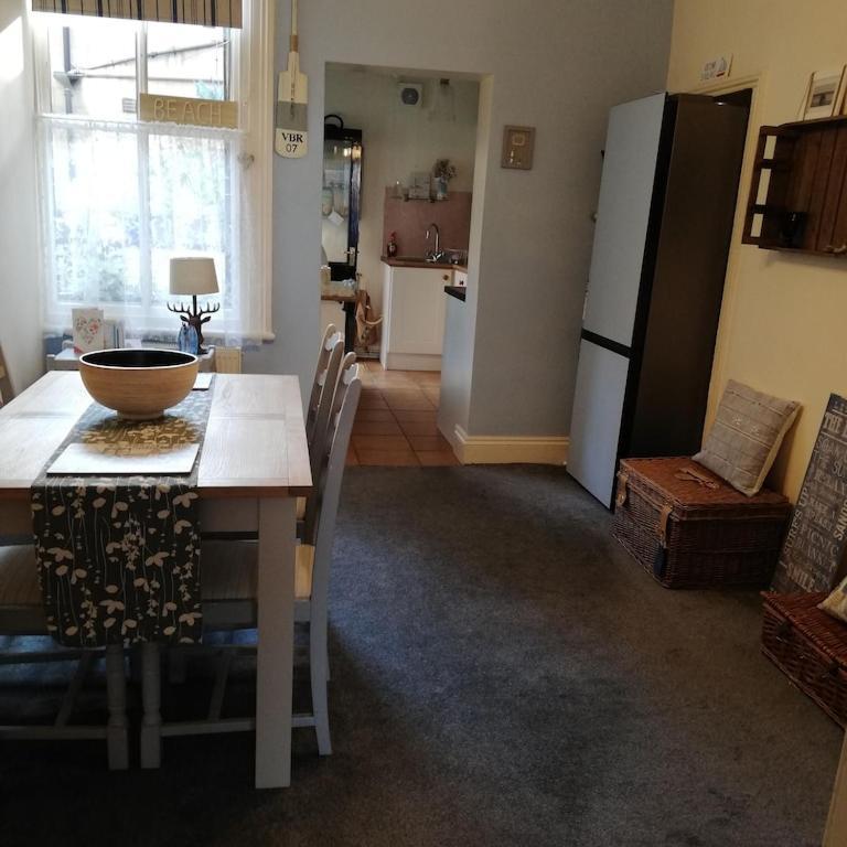 A Summer Place - Spacious Maisonette, Central Whitby, Sleeps 4, Close To Amenities Appartement Buitenkant foto